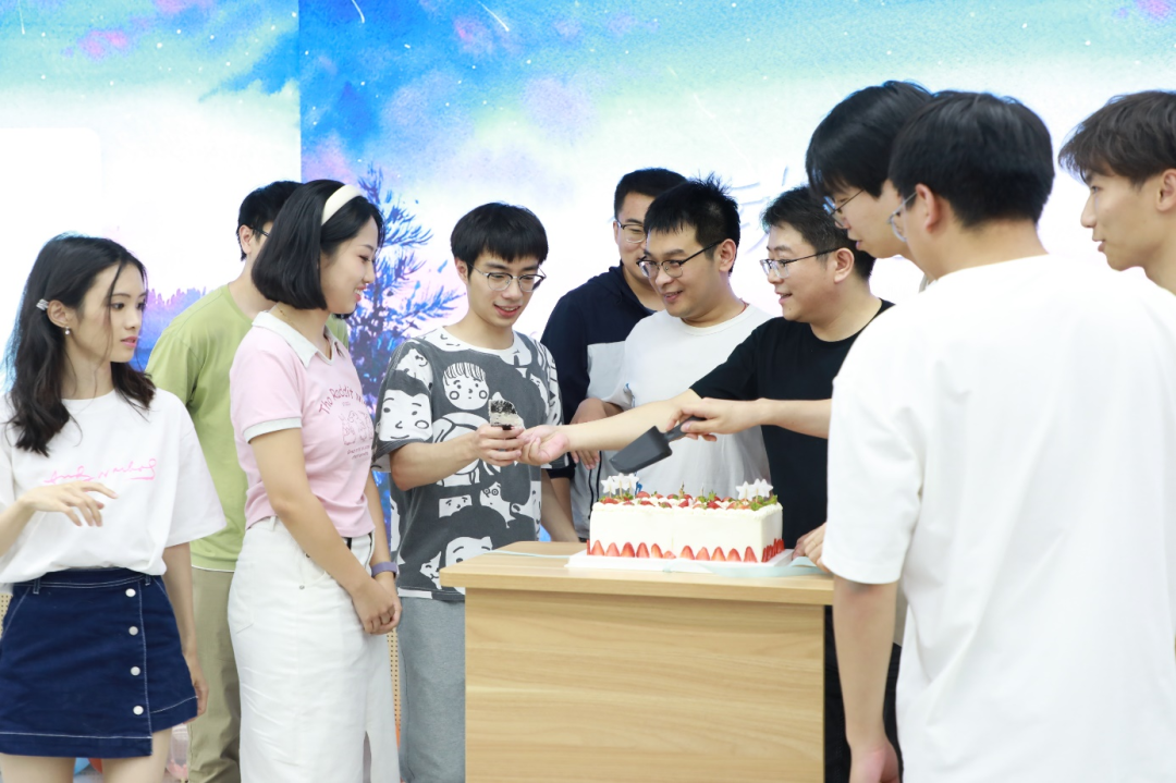 夏日晚会2.png