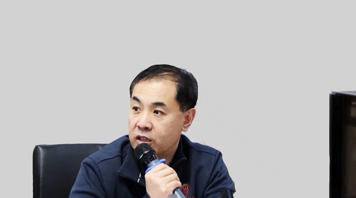 1ab5cec1e89544ae822d3651ea2d8616.png 卢斌 裁后.png